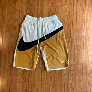 Tan Nike Sweat Shorts Men’s Medium